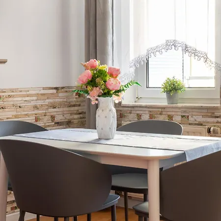 Apartment Apartament Diamond 35m2, 4 Osoby, Balkon, Free Parking