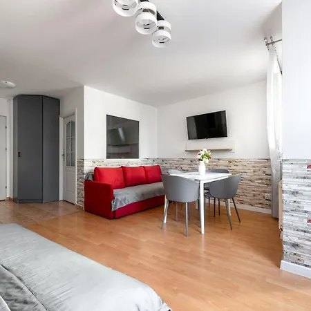 Apartament Diamond 35m2, 4 Osoby, Balkon, Free Parking Διαμέρισμα *