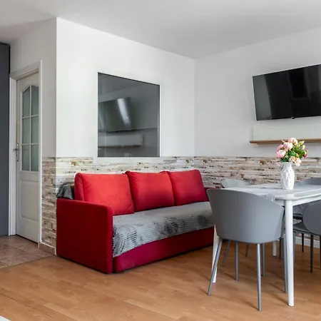 Apartament Diamond 35m2, 4 Osoby, Balkon, Free Parking Διαμέρισμα *